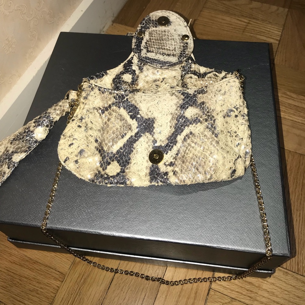 Small python texture purse - Picture 2 of 4